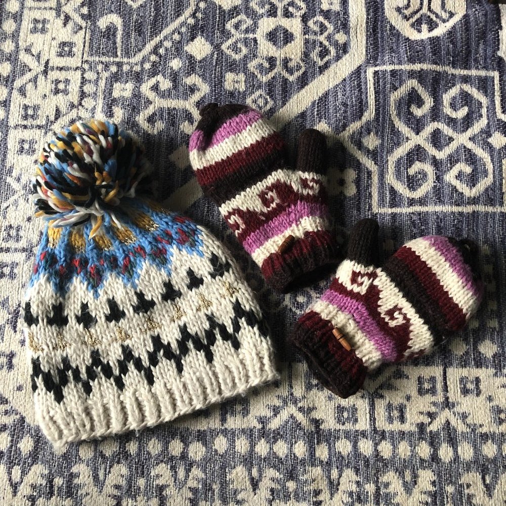 Buckle Hat and Homemade Mittens Lot